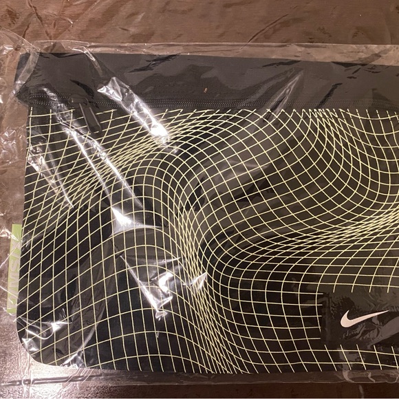 NIKE AIR MAX 720 WAVES DMSX - Picture 8 of 9